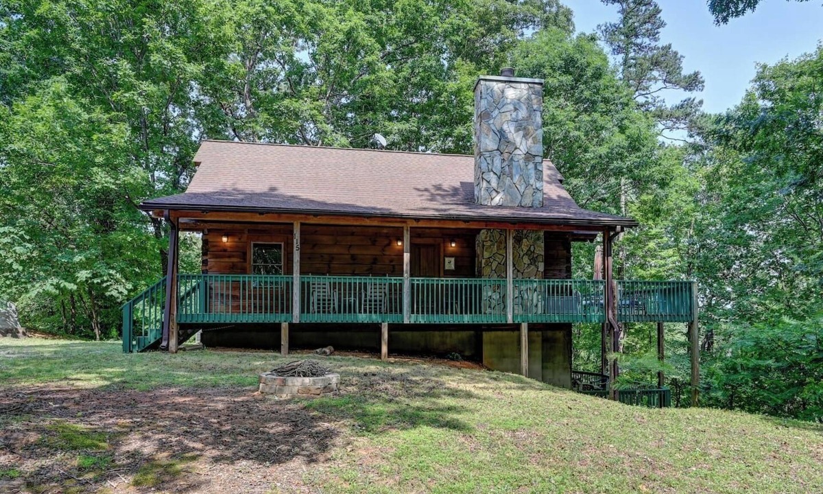 Sunset Cove House | Lake Lure Lodge in the Trees Sleeps Eight