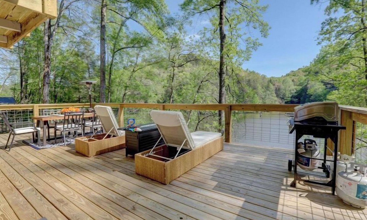 Pittsburg House | Lakefront Home w/Dock · King Suite · Stunning Lake Paradise