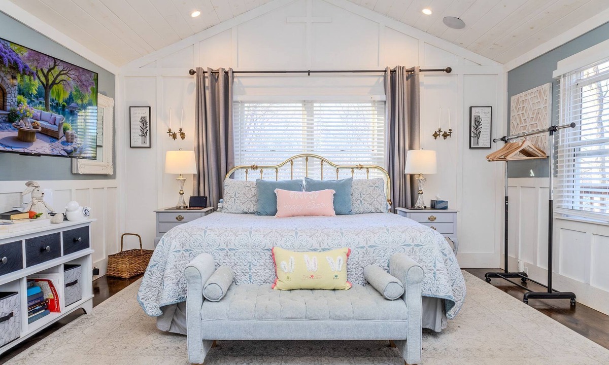 Dawsonville Cottage | Lakeside Retreat Lake Lanier-Enjoy fall with amazing hiking and wineries!