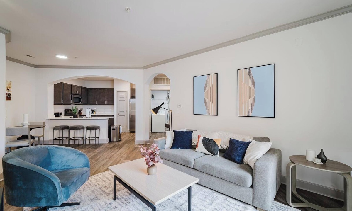 Corryville Apartment | Landing | Amazing 2BD, Clubhouse, Pool