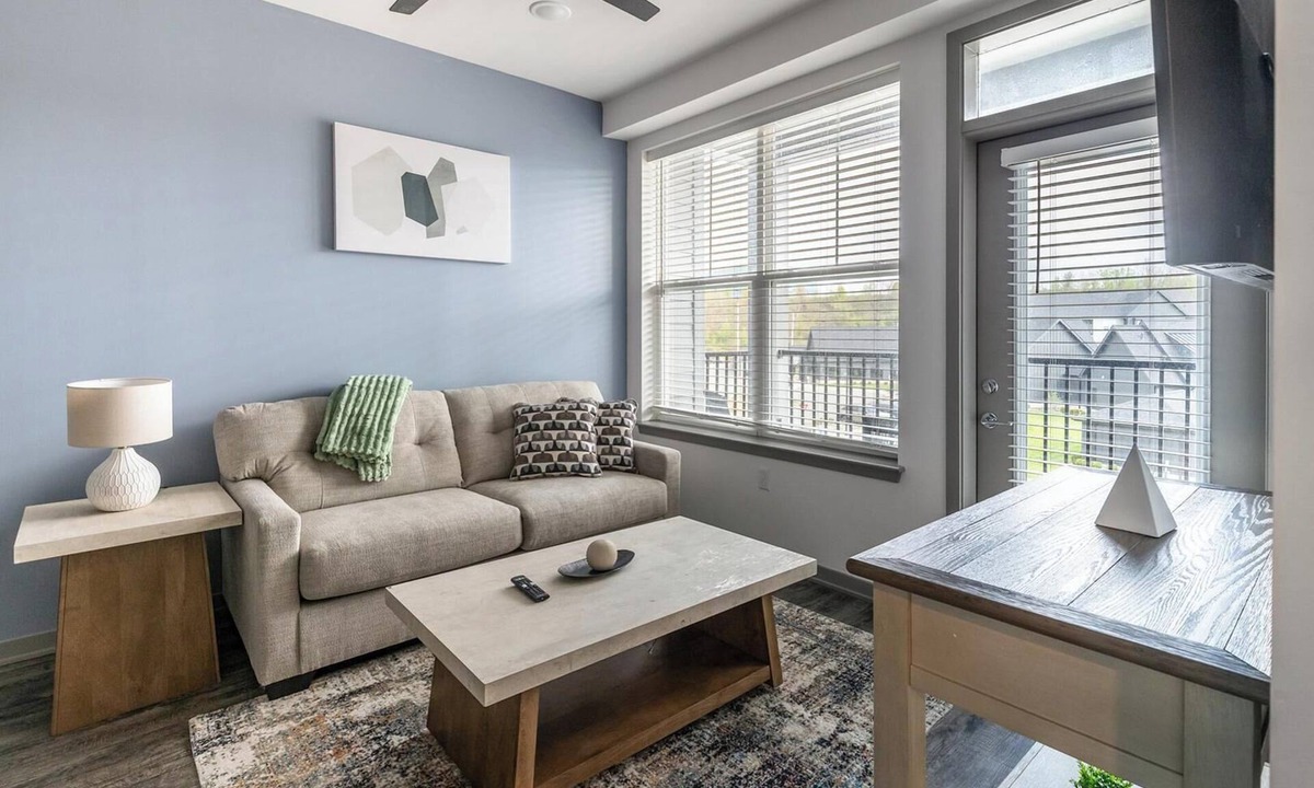 Coraopolis Apartment | Landing | Beautiful 1BD, Gym, Clubhouse