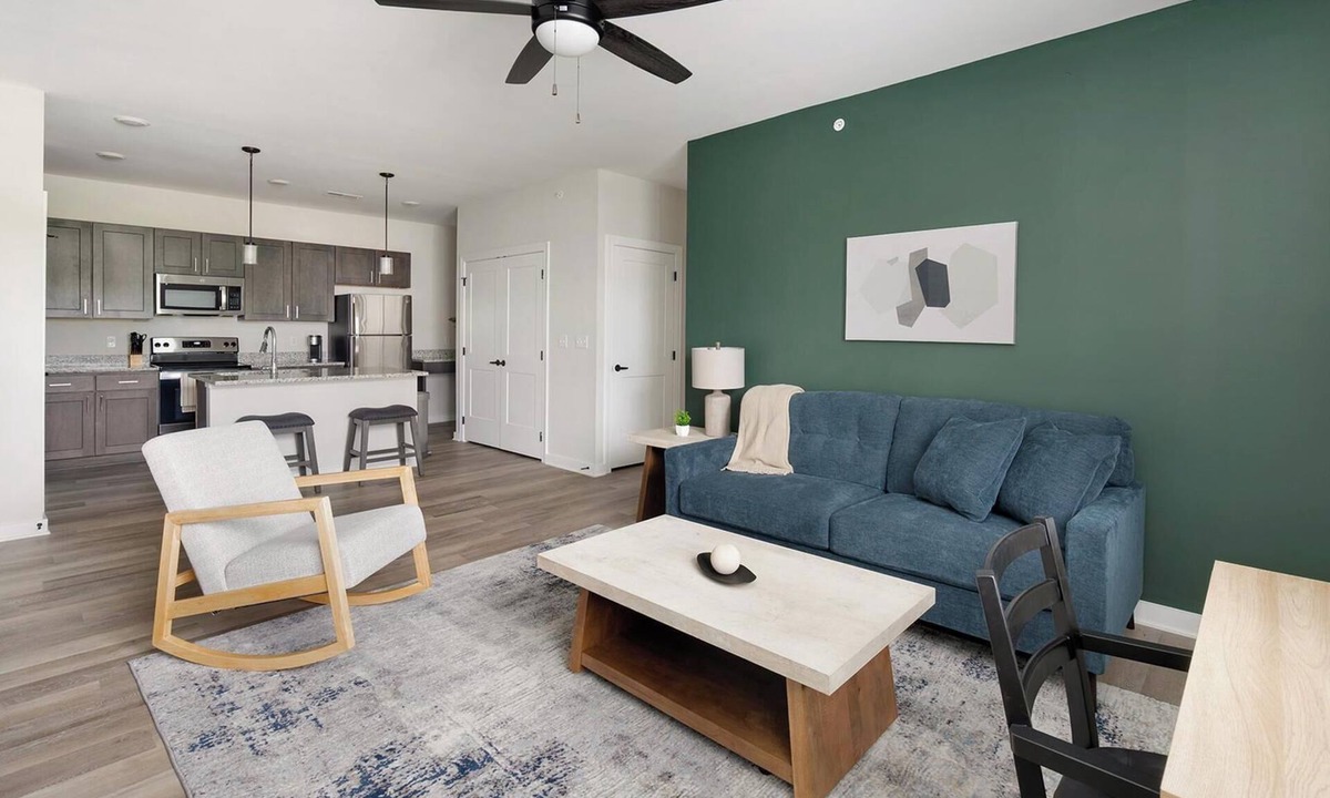 Knoxville Apartment | Landing | Spectacular 2BD, Gym