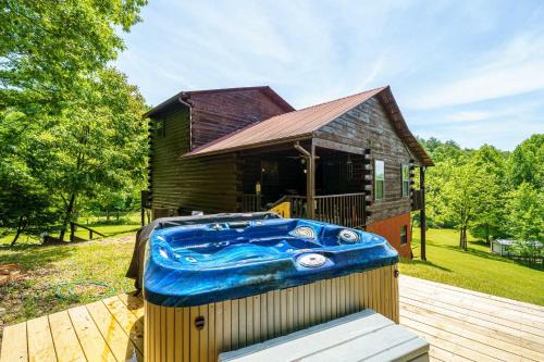 Unaka House | LeVasseur Cabin Simple Escape