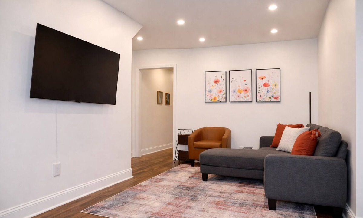 East Memphis House | Liberty Suites 1 of 2-Newly Renovated