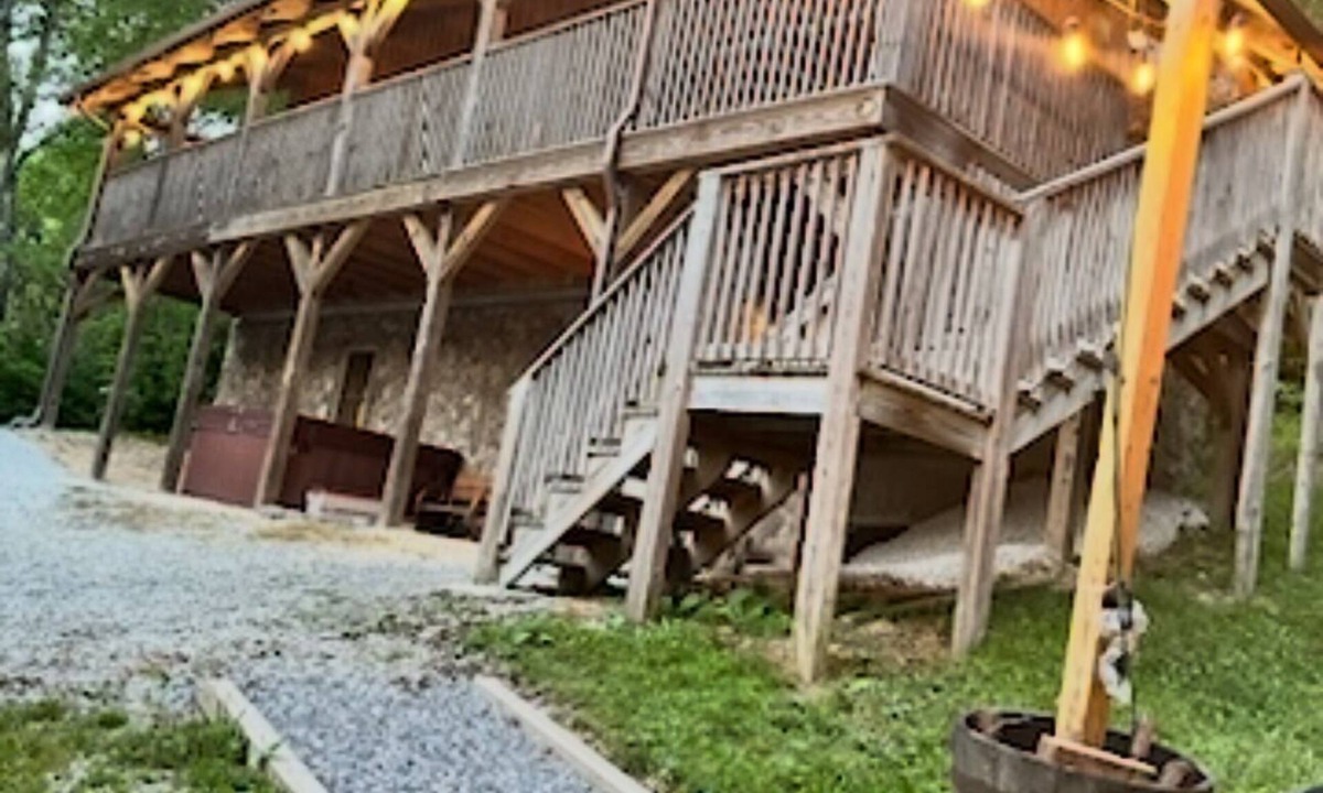 Linville Falls Cabin | Linville Gorge & Ski Resorts