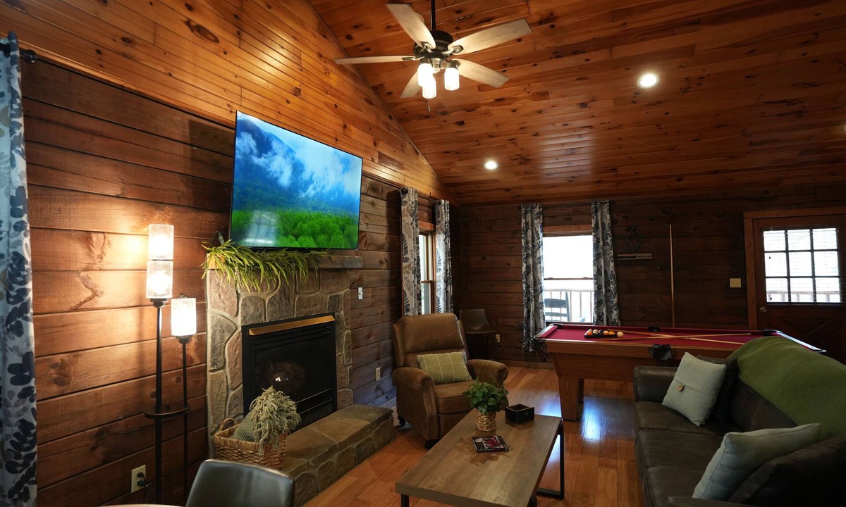 Sevierville Cabin | LOVE SHACK