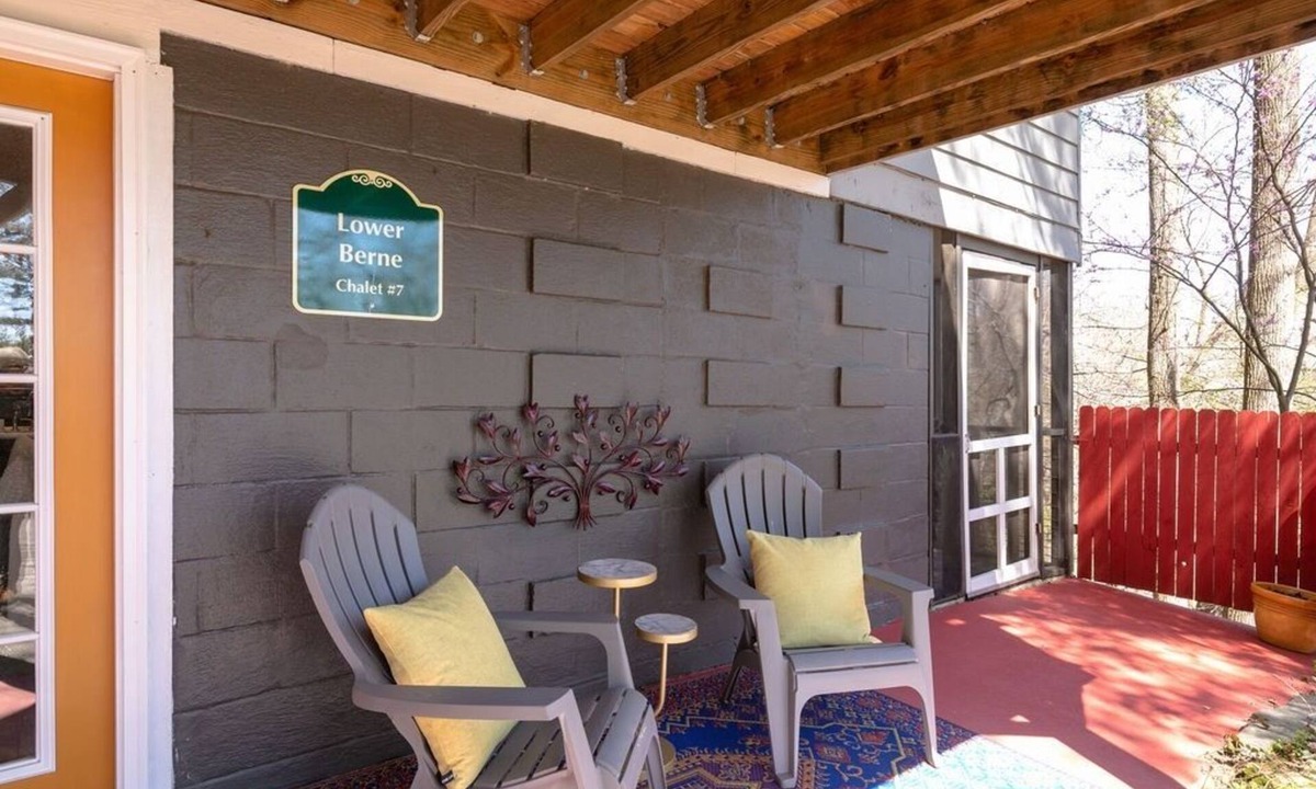 Kenilworth Ski Chalet | Lower Berne Chalet 4 Mins to DT AVL, 10 Mins to Blue Ridge Parkway, Dog Friendly