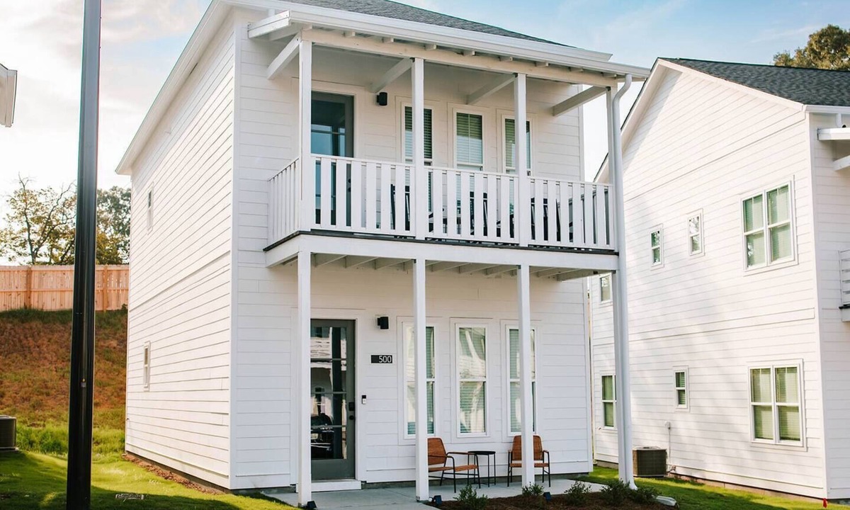 Athens House | Luxe 3BR Stay by MHM Luxury Properties