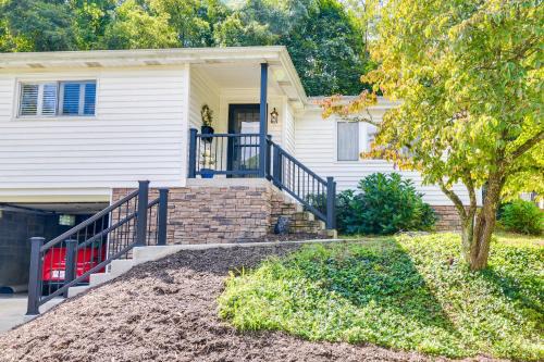 Morgantown House | Luxurious Morgantown Retreat w/Stunning Views!