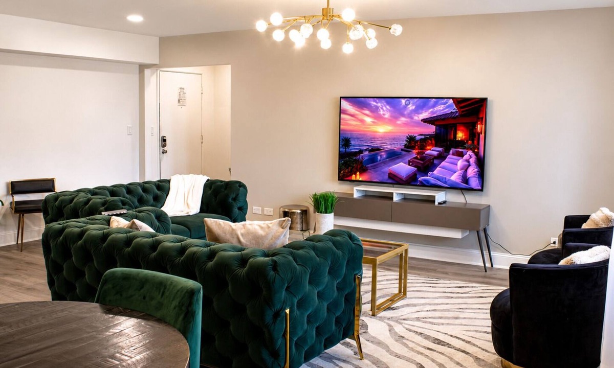 North Buckhead Condo | Luxury Buckhead Retreat Near Phipps Plaza and Lenox