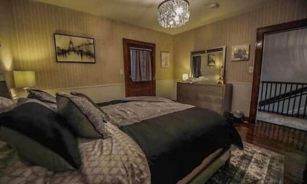Fourmile Apartment | Luxury Meets History: High End Boutique Vibes
