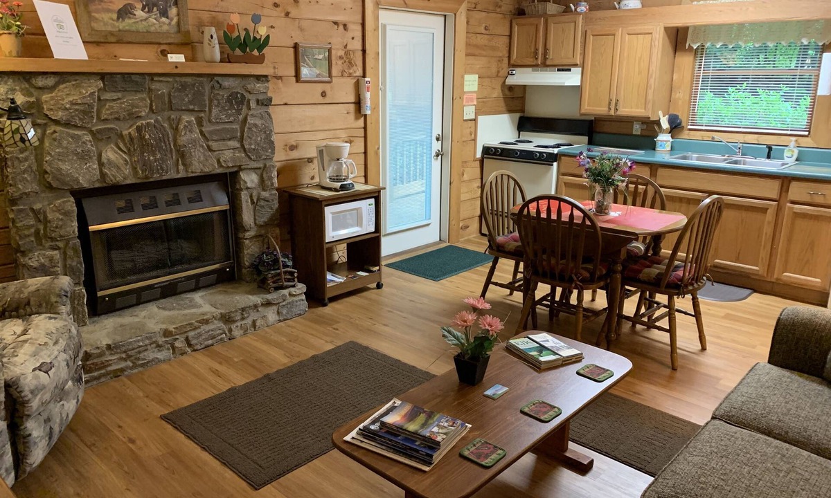 Sherwood Forest Cabin | Misty Creek Log Cabins