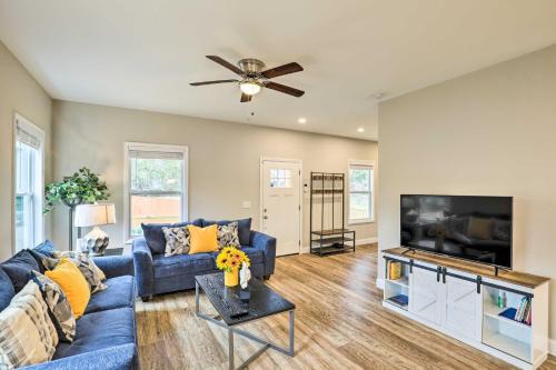 Candler House | Modern Candler Home w/Deck & Yard!