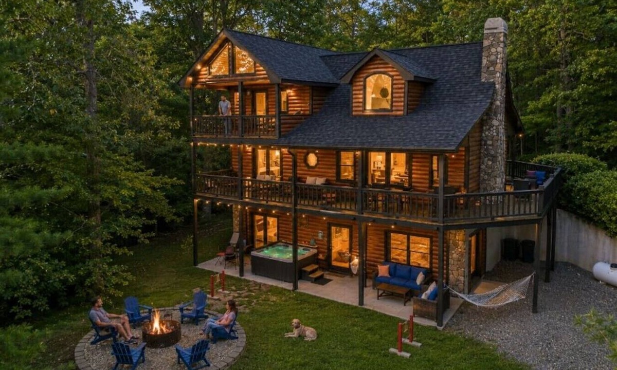 My Mountain House | Mountain Gypsy | Luxury for 10 |Pup| Game| Hot Tub