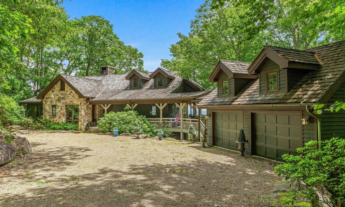 Lake Toxaway House | Mountain Home with Spectacular Views!