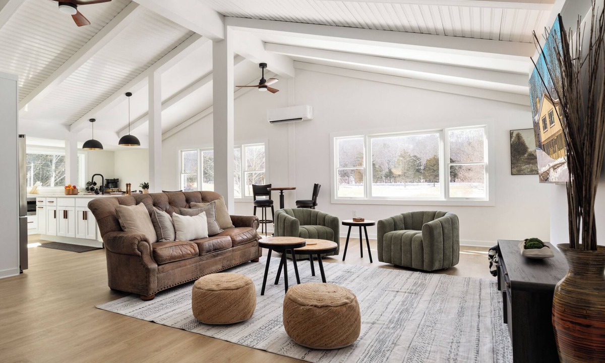 Front Royal House | Mountain Road Retreat