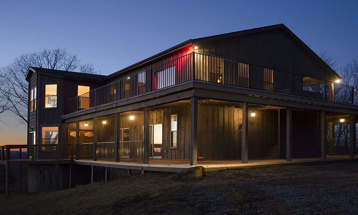 Lerona House | Mountaintop 7 Bedroom Home - Get Ready For Skiing - 20 Minutes to Winter Place!