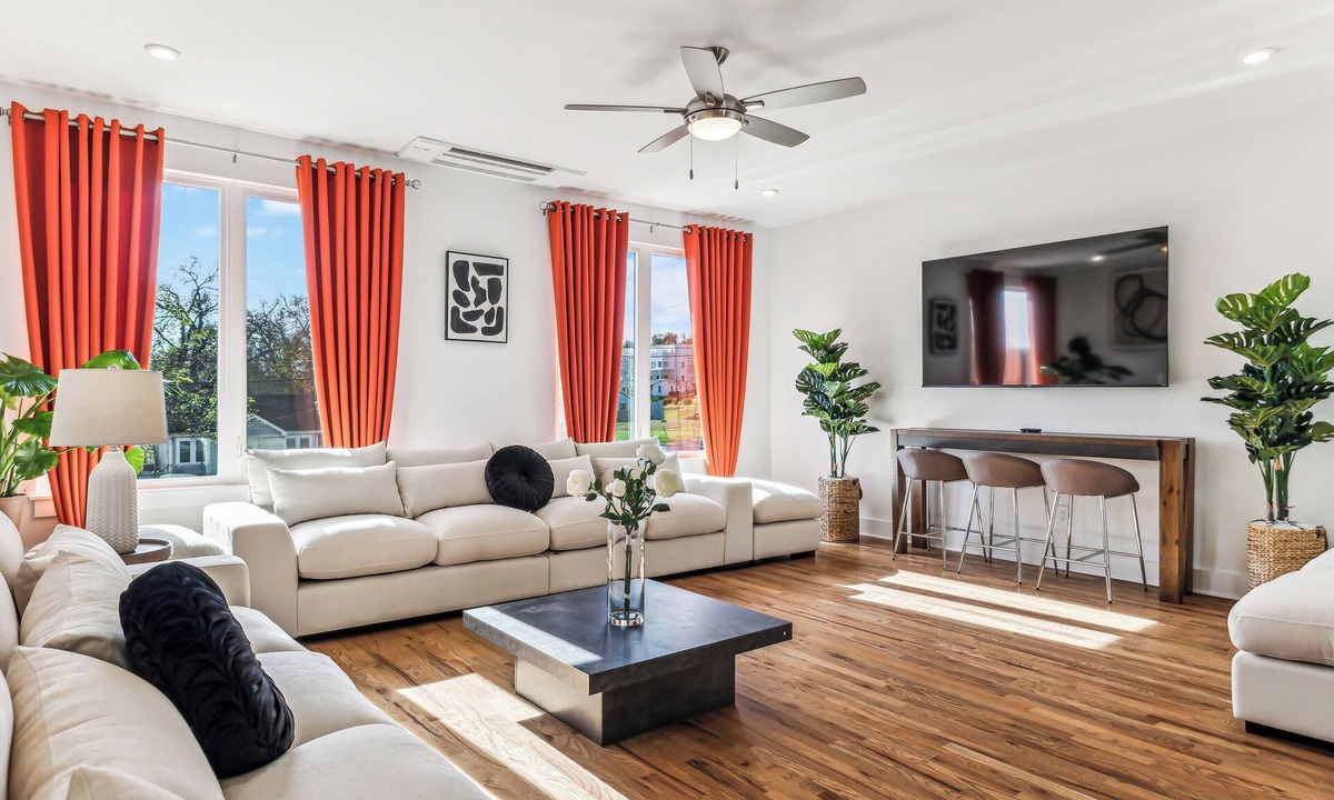 Nashville House | Nashville Rooftop Oasis! 8 min Broadway. Sleeps 12