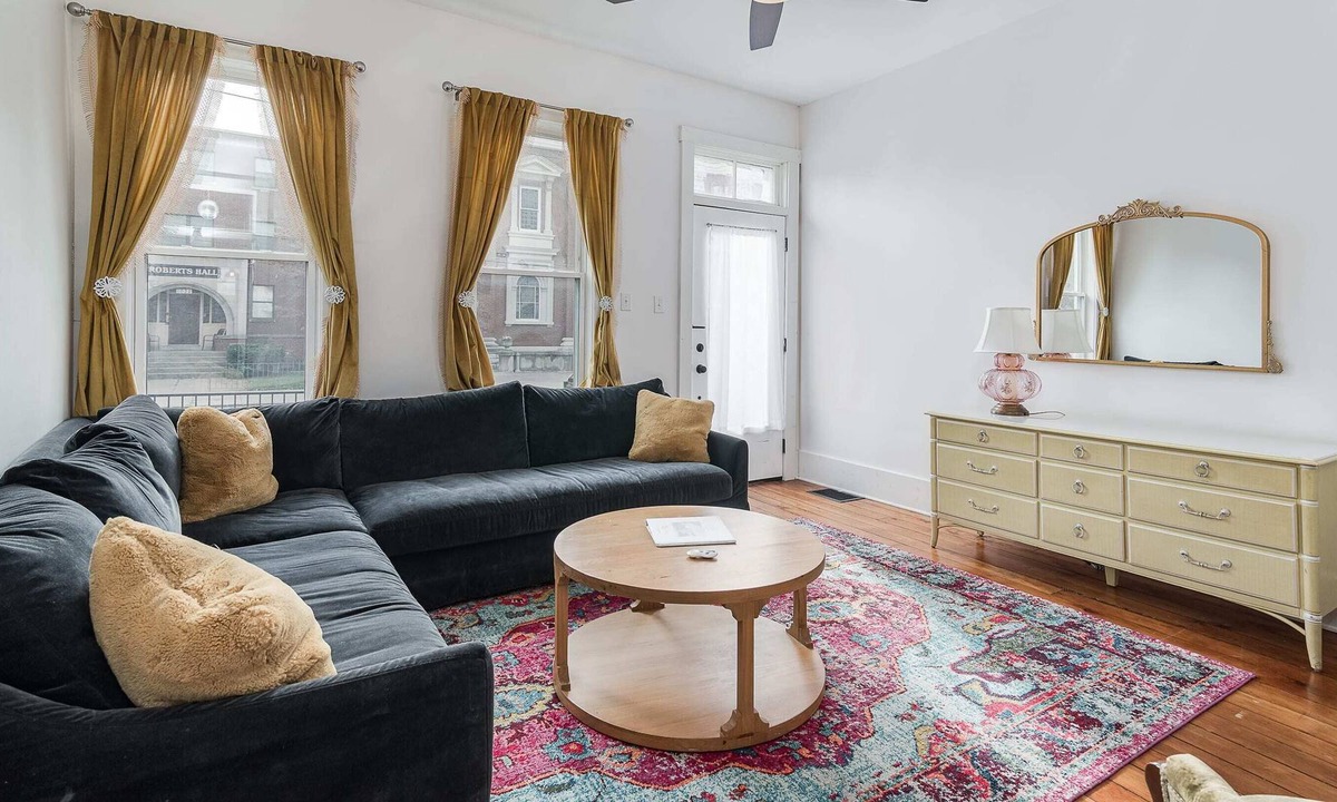 Schnitzelburg House | New! Charming home in Germantown - walk to fun!