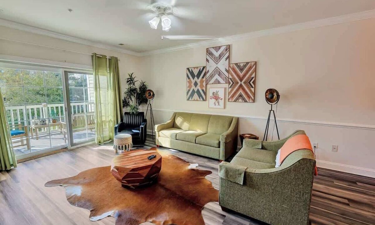 Central Myrtle Beach Condo | NEW - Large 2 BR at Magnolia Pointe with Nice Pools