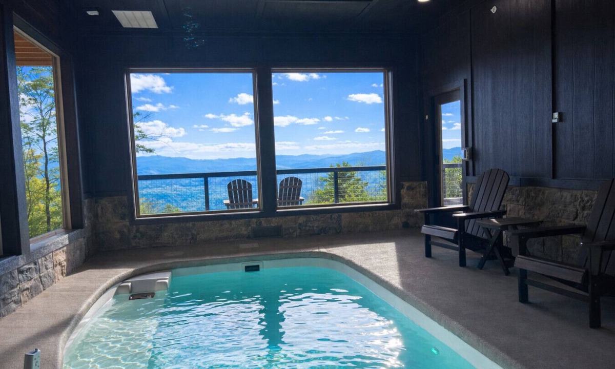 Sevierville Cabin | New! Luxe Pool Cabin w/MTN Views! Hot Tub*Games