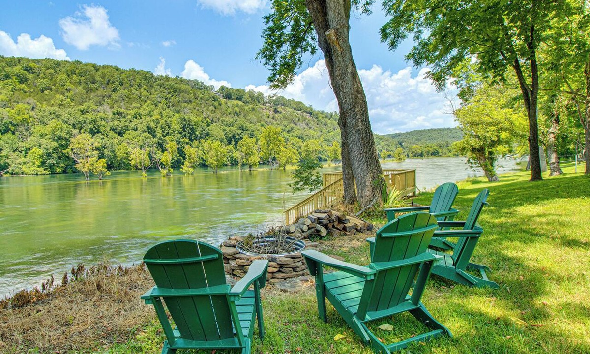 Cotter House | NEW! Riverfront Trout Fishing! White River Retreat