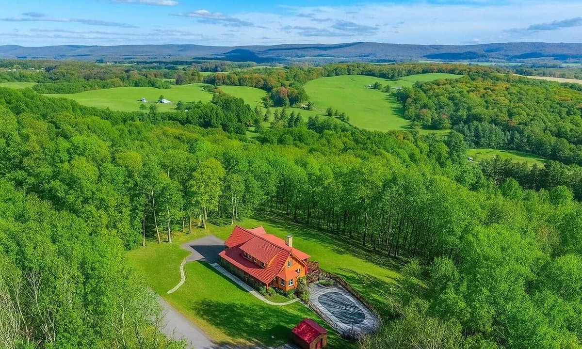Crellin Cabin | Oakland Bear Lair | 7BR Luxury Log Home | Pool & Hot Tub