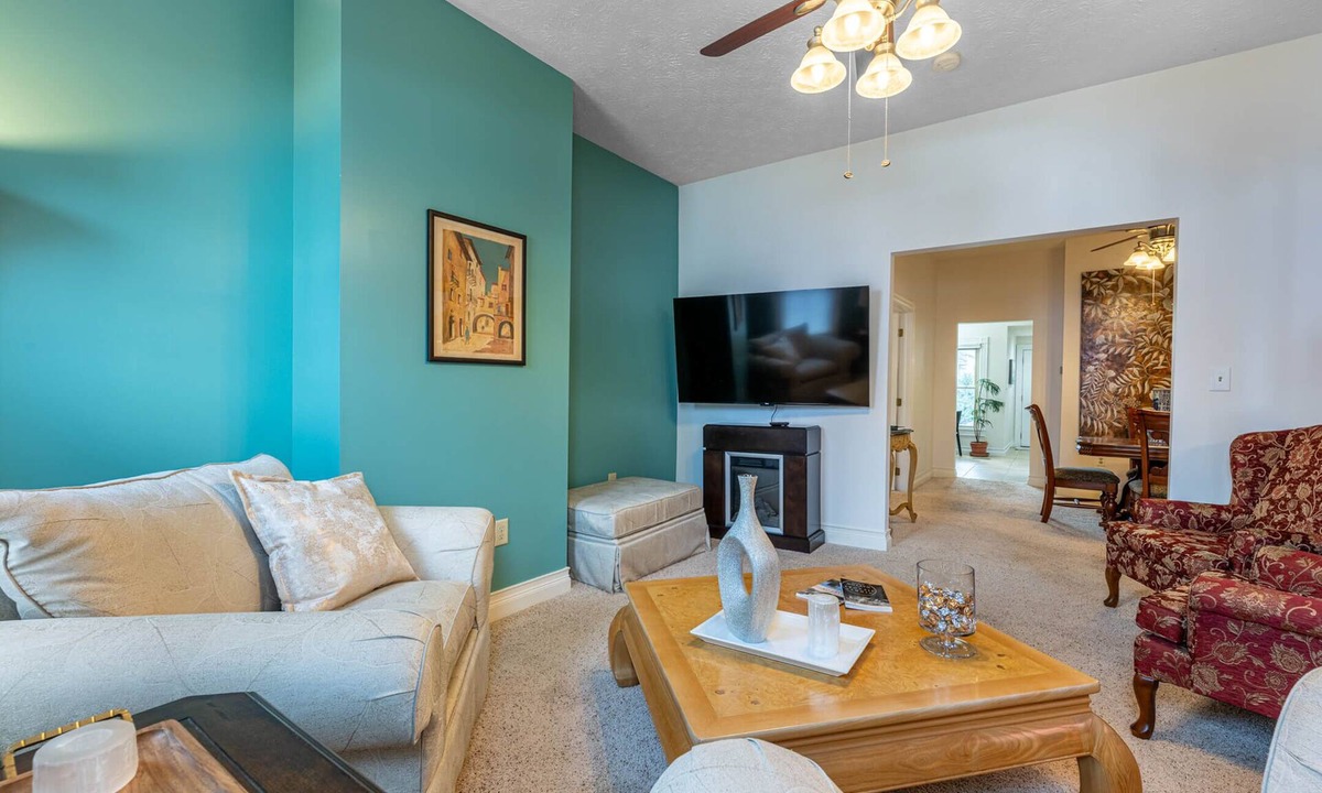 South Park House | Oasis On Oak 2-bedroom house in Historic Downtown Dayton for Perfect Living!