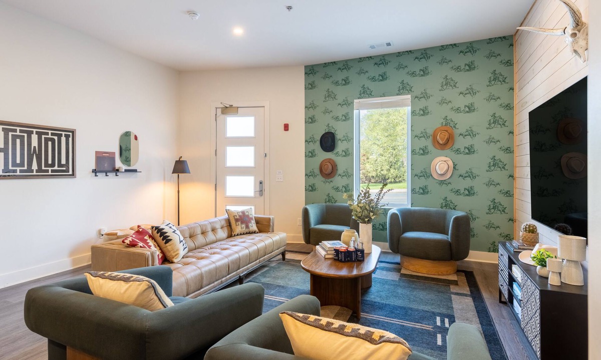Five Points House | Outrider 102 by AvantStay | Private Balcony | Close to Broadway + Downtown