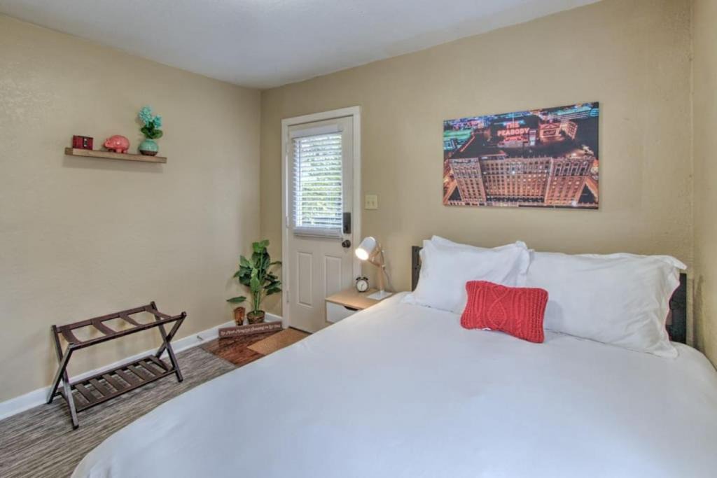 Midtown Apartment | Peaceful Retreat in Gated Midtown Community