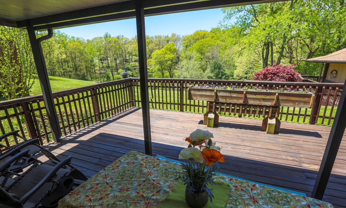 Asheville Apartment | Peaceful scenery only minutes away from downtown Asheville