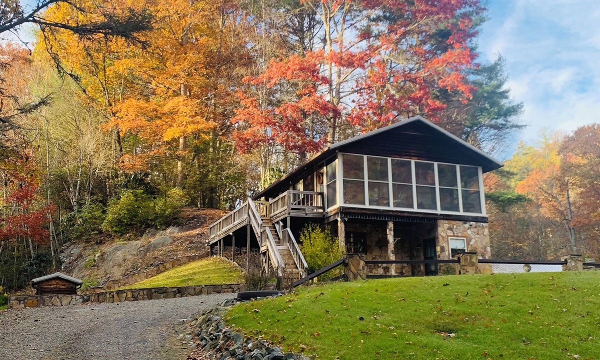Laurel Springs House | Peak Creek Cabin in Laurel Springs