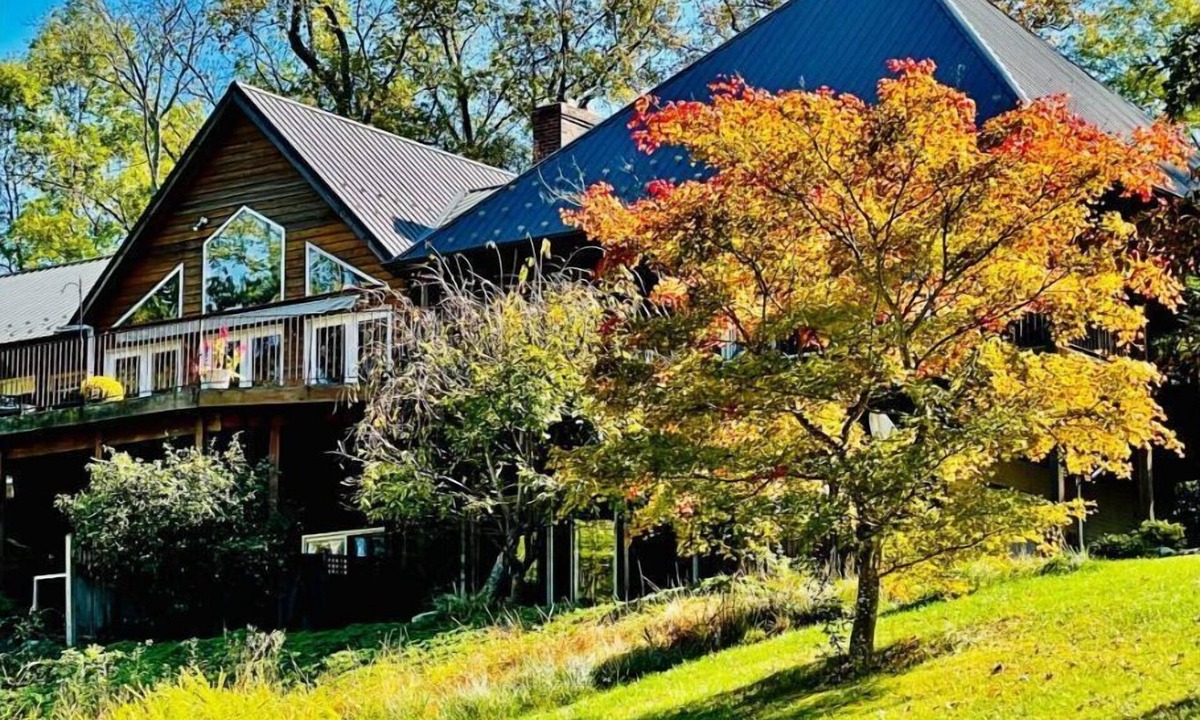 Star Tannery House | Pembroke Springs Retreat - Mountain Estate with Japanese Baths in the Shenandoah