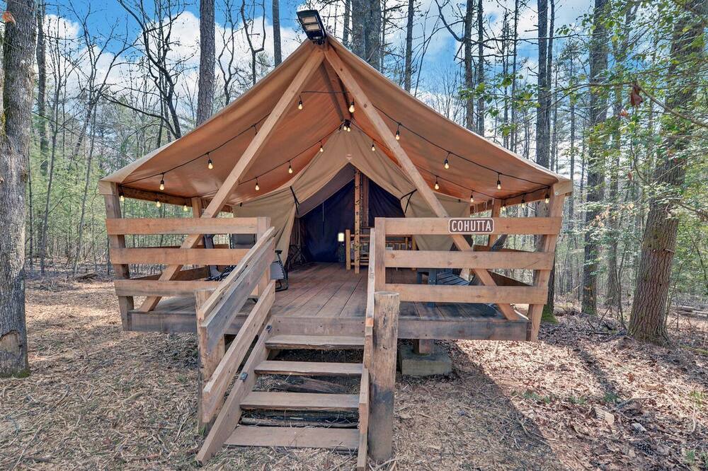 Suches RV Rental | Pet-Friendly Glamping Retreat: Safari Tent Getaway in Suches, Georgia