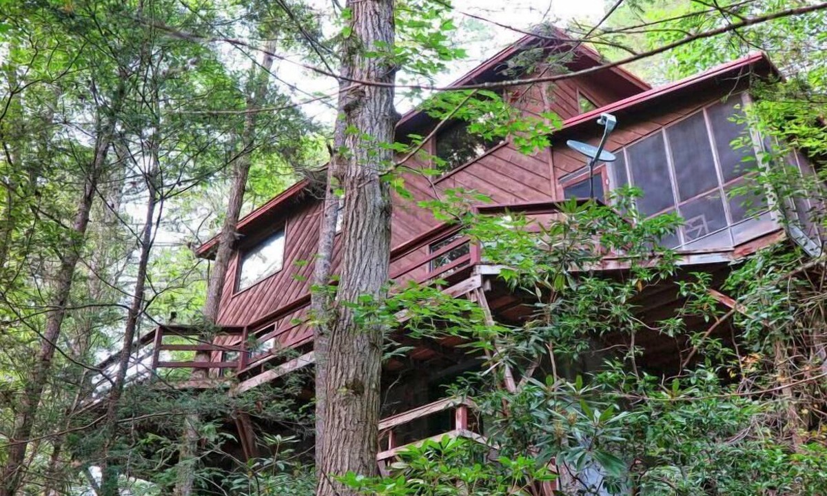 Sevierville Ski Chalet | Pigeon River Hideaway on the Little Pigeon River, Smoky Mountains