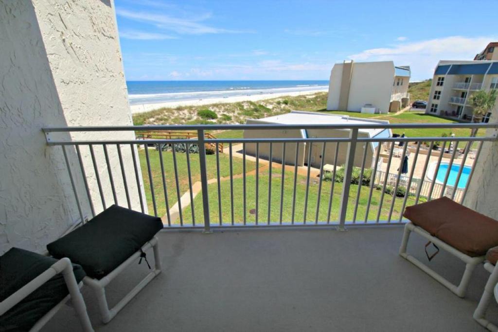Crescent Beach House | Pool, Beach Boardwalk, Boat Ramp & Fishing Pier! Trade Winds 53