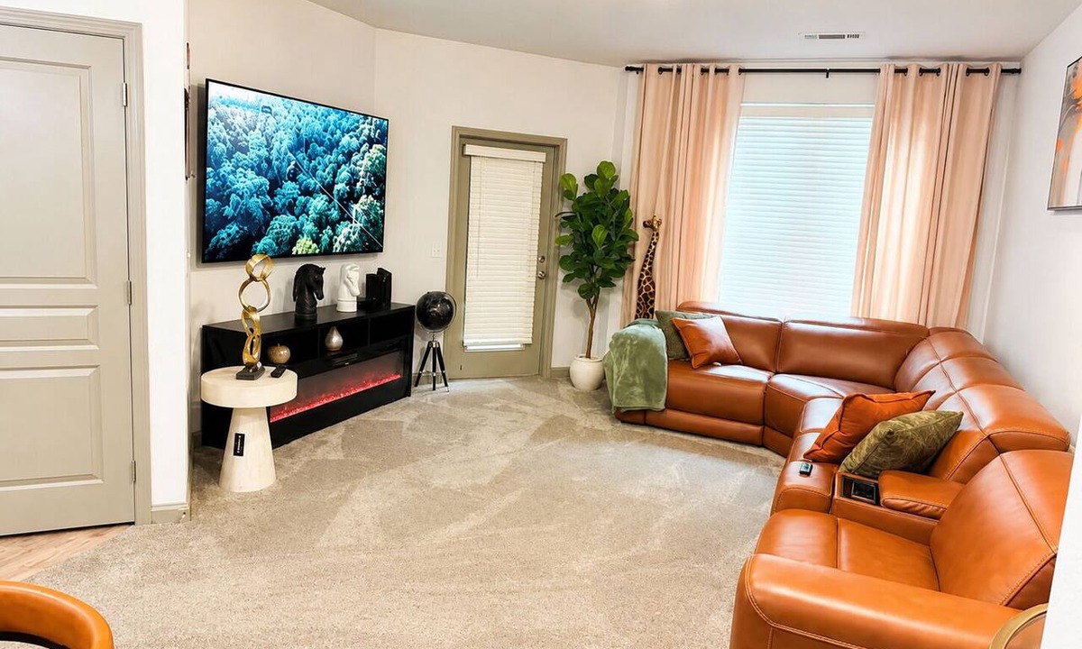 Paw Creek Apartment | Presidential 1BR Suite-Adjustable Bed & Seating-Resort Pool, Gym & Clubhouse