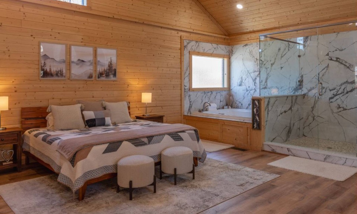 Cleveland Cabin | Priceless Gem - One Bedroom House, Sleeps 2