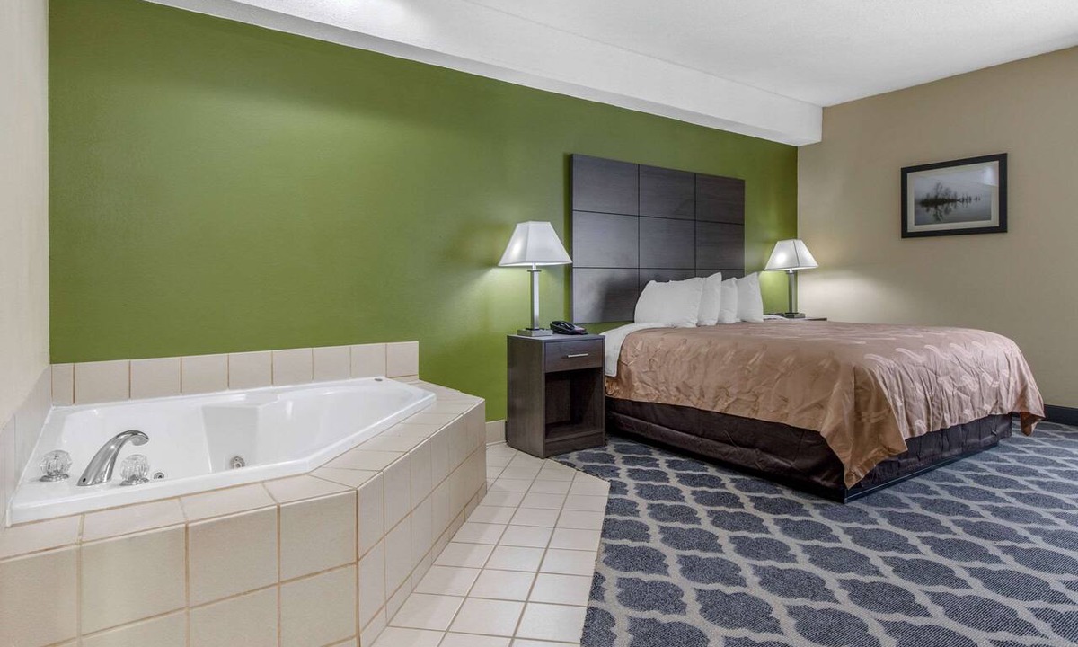 Kingstree Hotel | Quality Inn Kingstree North