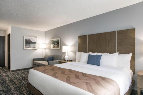 Marquette Hotel | Quality Inn Marquette