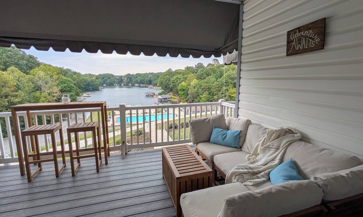 North Shore Condo | Quiet Lakefront Hideaway - Pool, Fishing & Beautiful Views