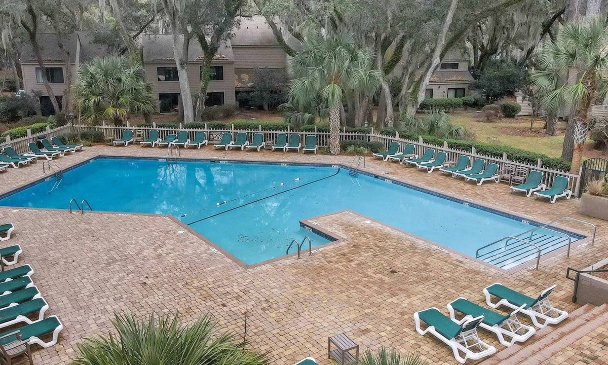 Sea Pines Villa | RELAX on #1 HARBOUR TOWN GOLF-NO STAIRS TO ENTER-BEACH GEAR-GAS GRILL-2K-1Q-1XLT