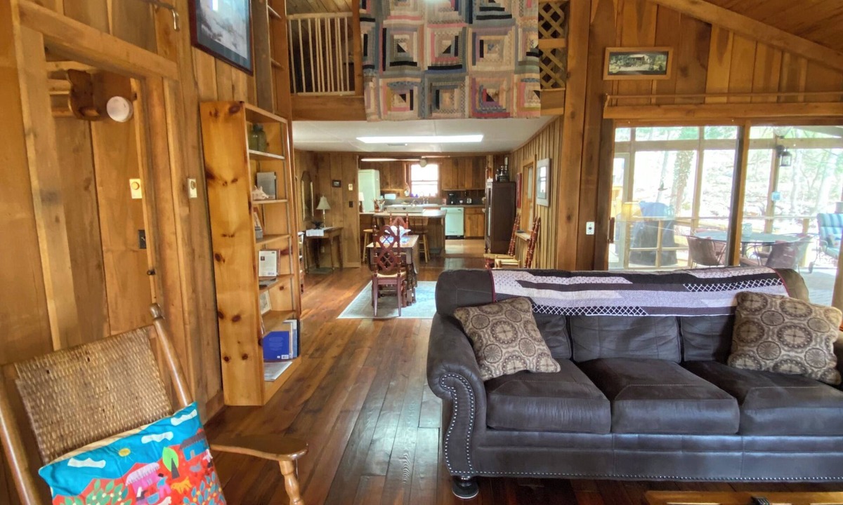 Rockbridge Baths Cabin | Retreat by the Rivah Experience this three bedroom custom built cabin, sleeps 8