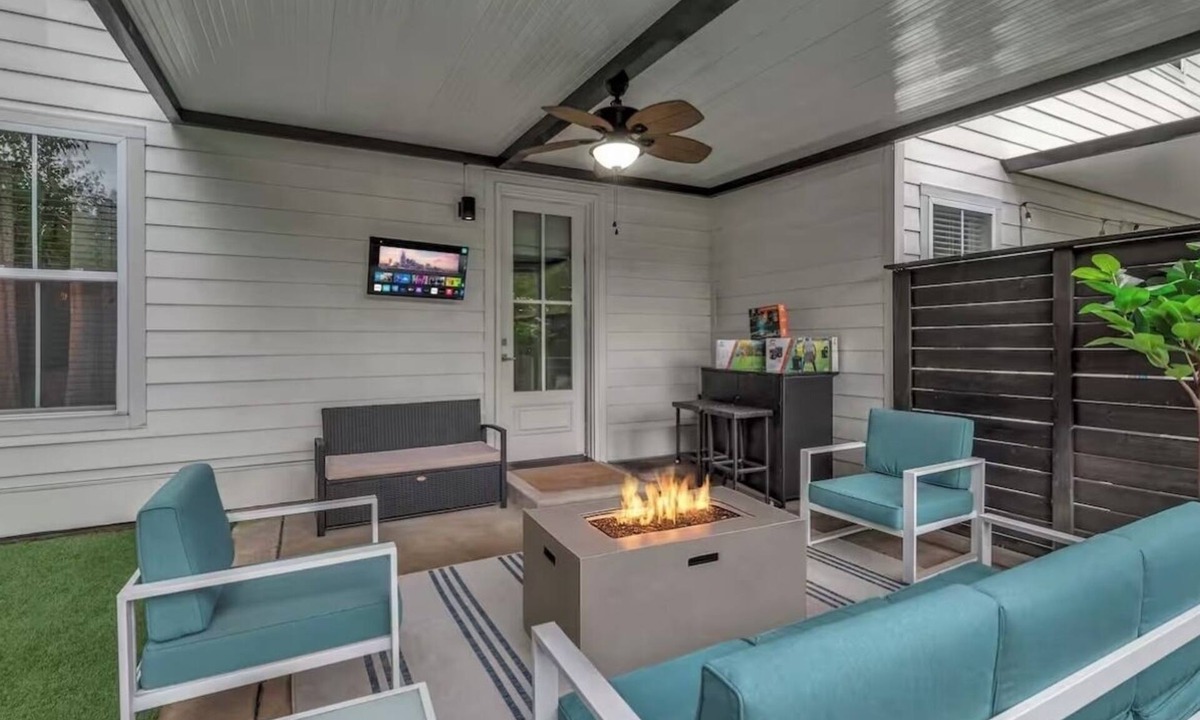 Haynes Area House | Rooftop, Large Backyard, Fire Pit, Near Downtown Nashville!