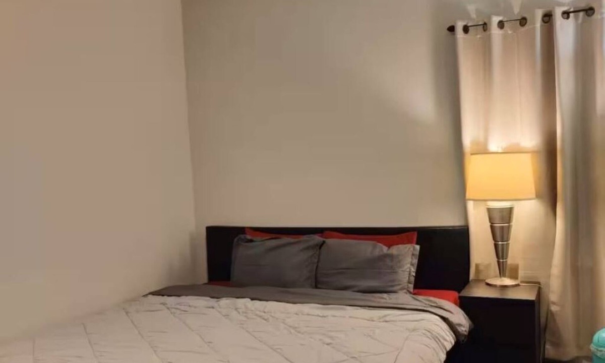 Dawsonville House | Room with KING SIZE Bed+Full Washroom-Dawsonville