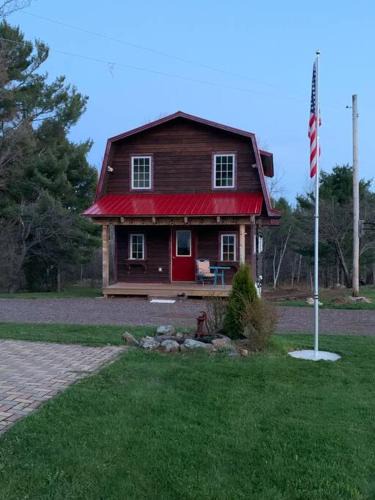 National Mine Ski Chalet | Rustic 2B Cabin w/Sauna on Farm, Free WiFi/Parking