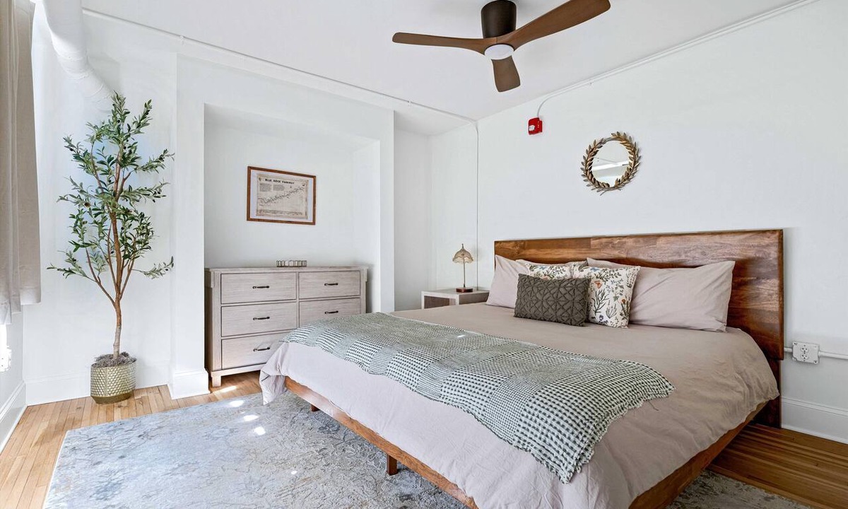 Charlotte Street Condo | Sabel #203 | Downtown Asheville king-suite condo with Wi-Fi, AC, and parking.