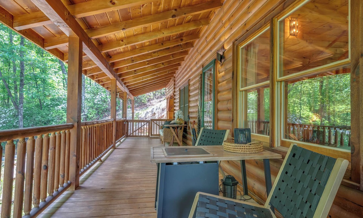 Lake Lure Cabin | Salty Pines- Guest Favorite