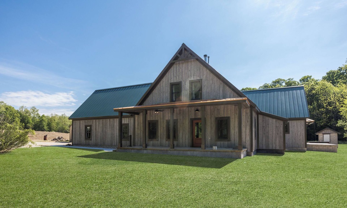 Shoals Cabin | Serene Cabin, Sleeps 12, Hot Tub, Fire Pit, near French Lick
