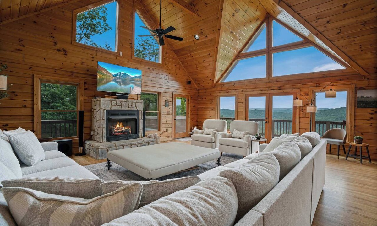 Tazewell Cabin | Serene Mtn Cabin Retreat, Lake Views , Hot Tub